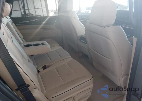 2021 Cadillac Escalade 4Wd Premium Luxury from USA, damaged, VIN 1GYS4BKL4MR275141